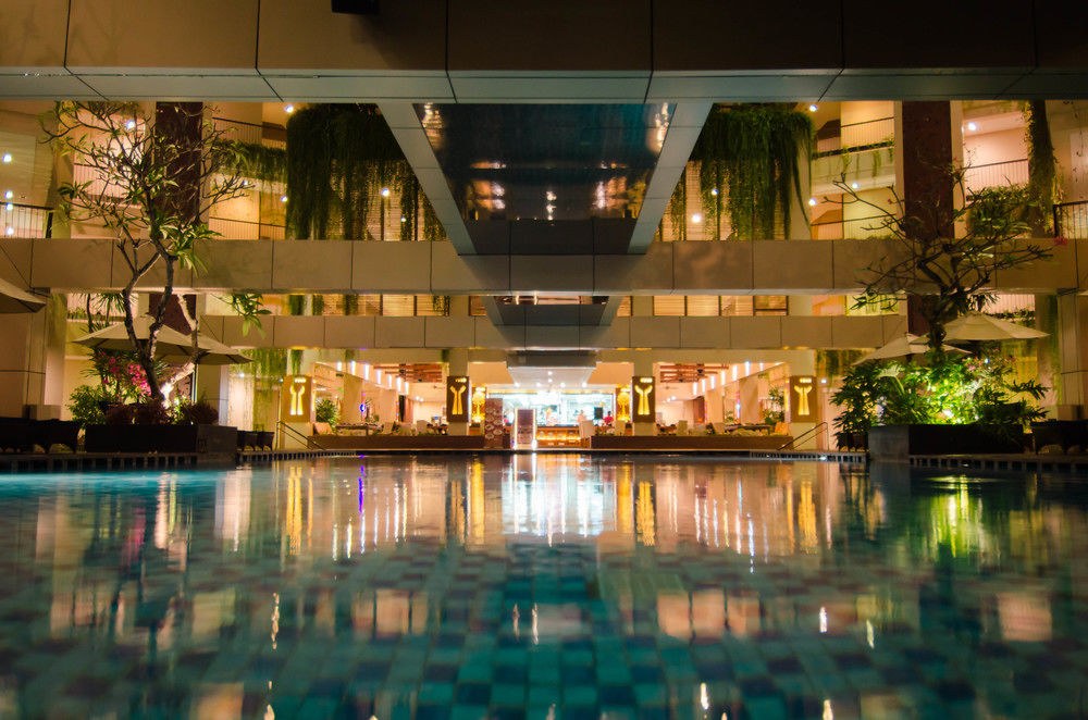 Vouk Hotel And Suites