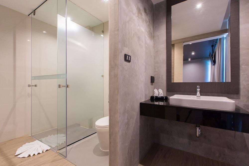 Maya Phuket Hotel photo 2