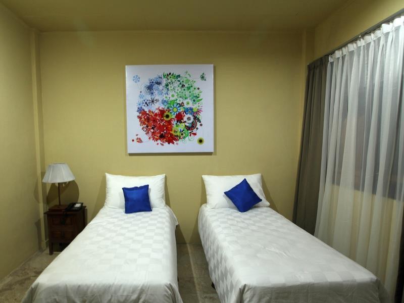 Maven Buncit Hotel photo 2