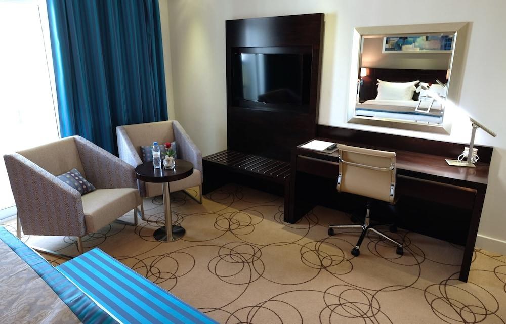 Ramada by Wyndham Dubai Barsha Heights photo 3