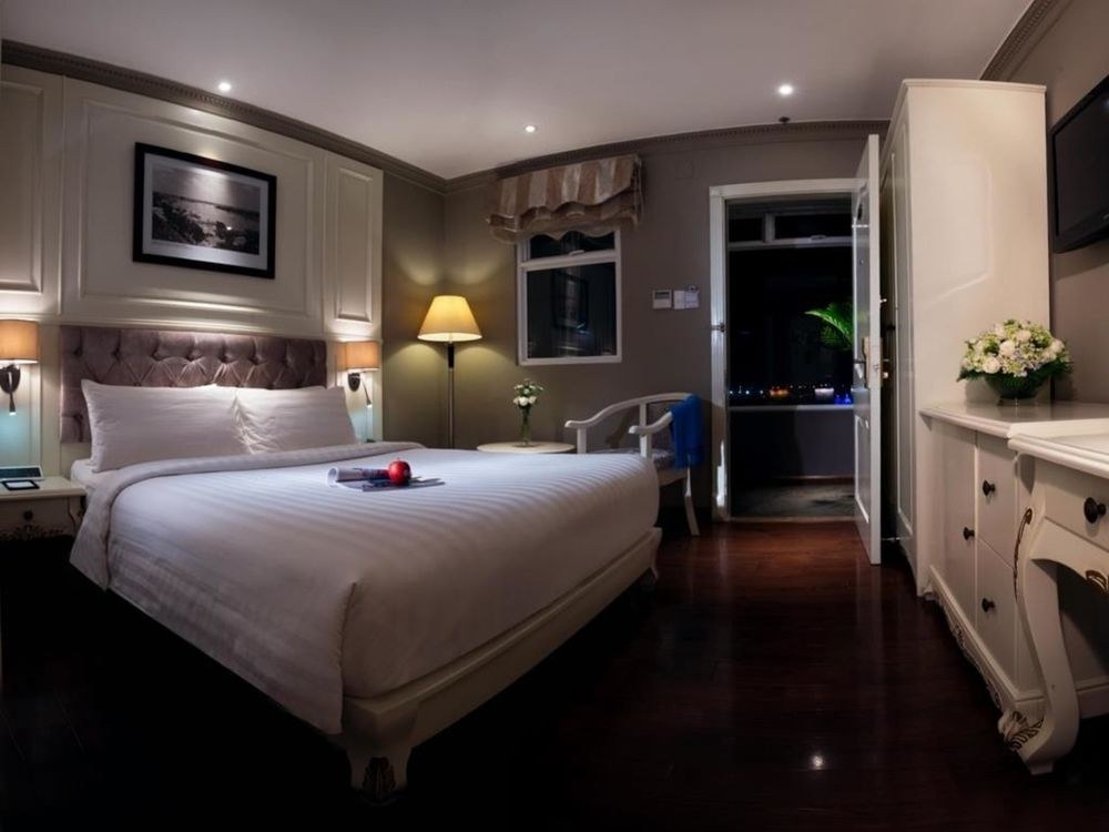 SILVERLAND JOLIE HOTEL & SPA