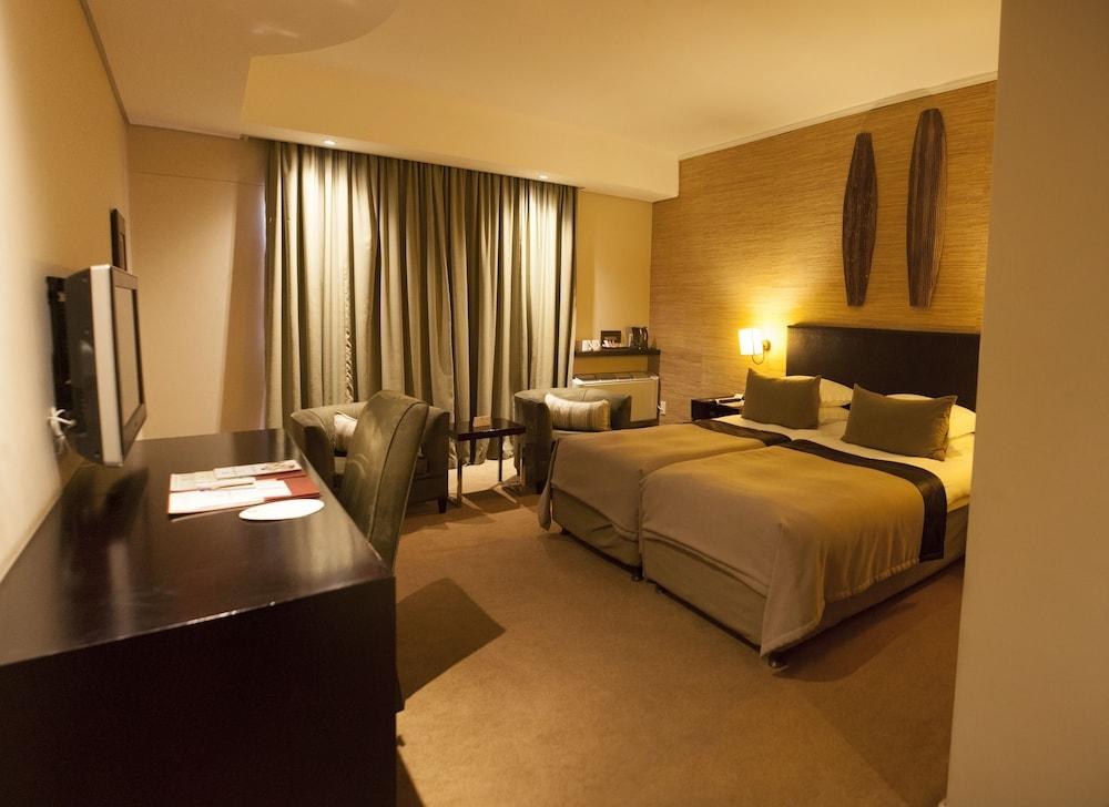 THE PAXTON HOTEL photo 4