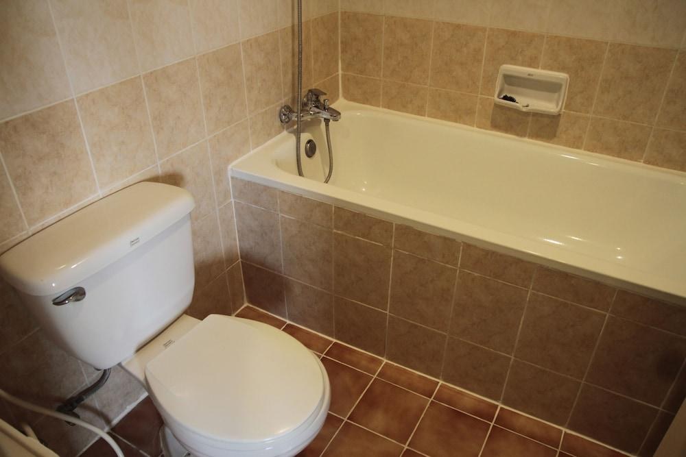 TARA GARDEN HOTEL photo 2