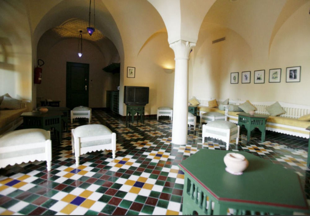 KSAR ROUGE photo 1