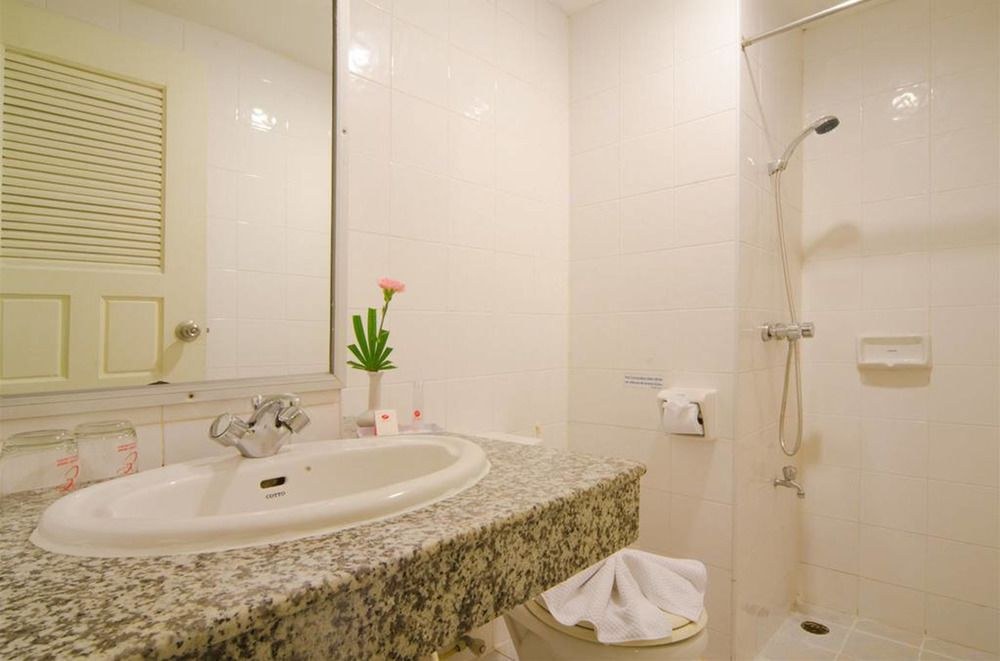 EASTINY INN HOTEL photo 1