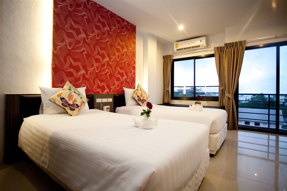 iCheck inn Chill Patong