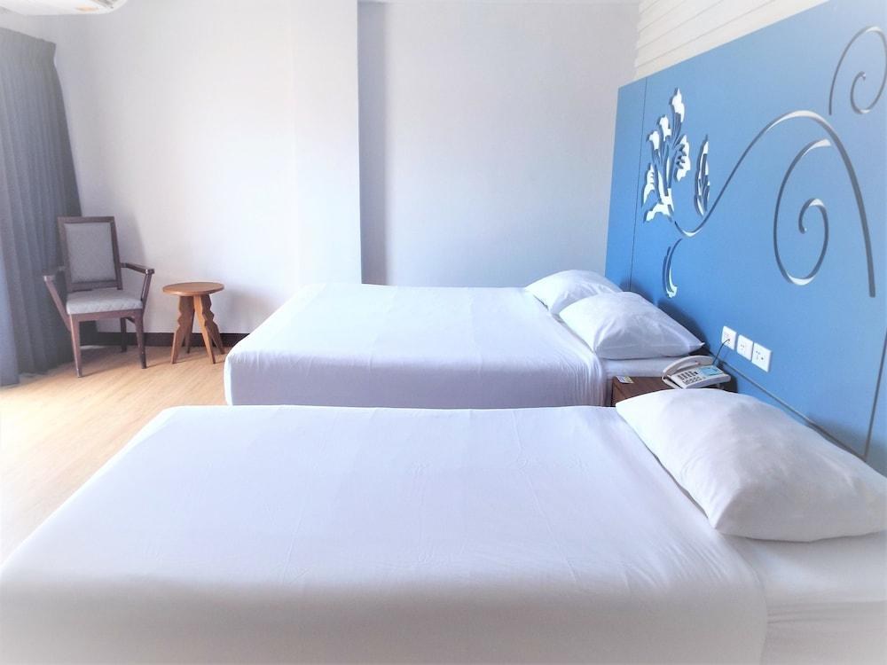 Days Inn by Wyndham Patong Beach Phuket photo 2