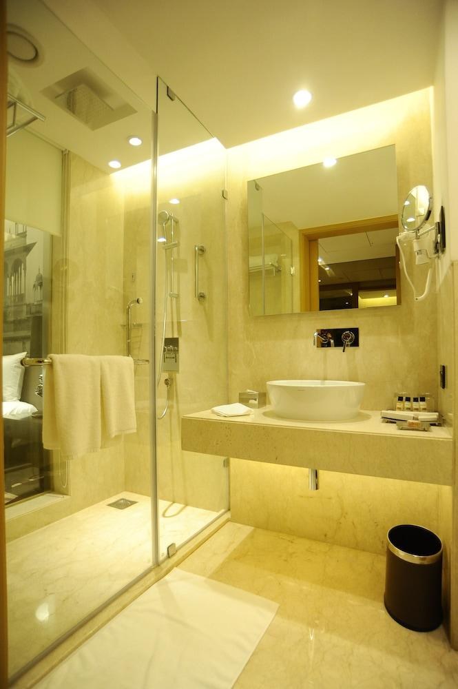 PRIDE PLAZA HOTEL AEROCITY photo 4
