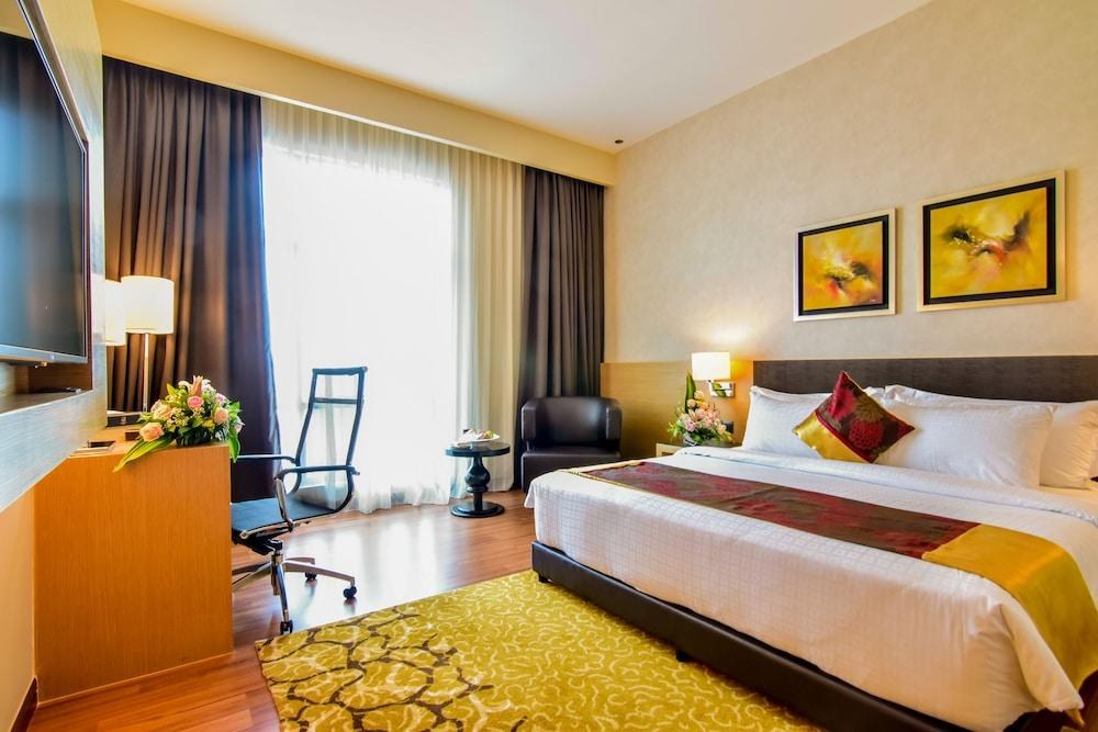 THE LIGHT HOTEL SEBERANG JAYA photo 2