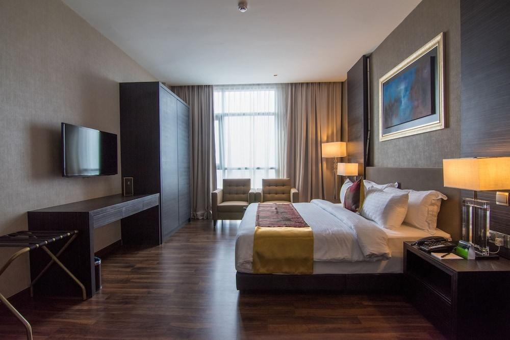 THE LIGHT HOTEL SEBERANG JAYA photo 3