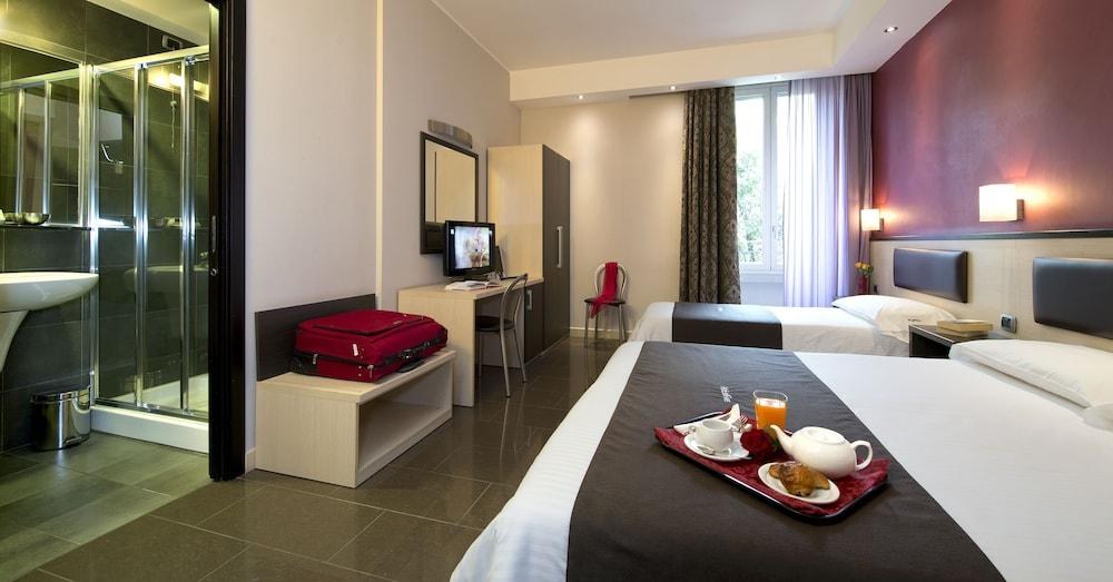 Hotel Five photo 2