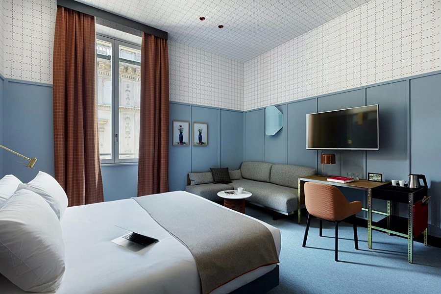 ROOM MATE COLLECTION GIULIA, MILAN