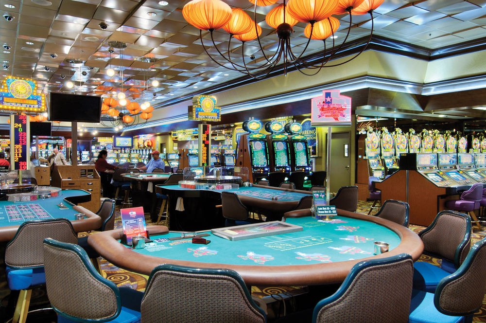 FREMONT HOTEL AND CASINO photo 1