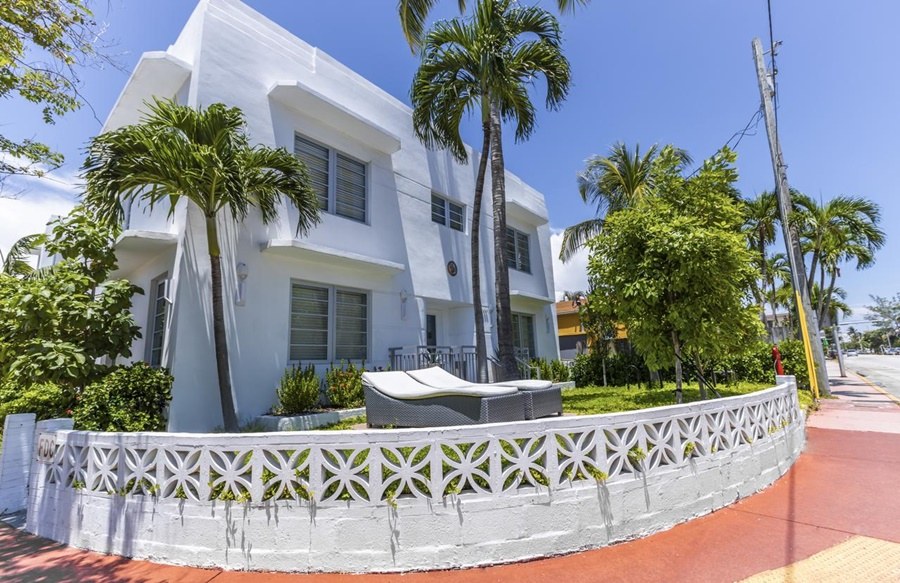SEASIDE ALL SUITES HOTEL
