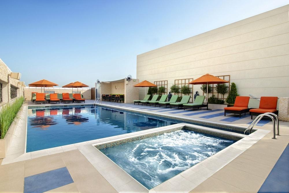 COSMOPOLITAN HOTEL DUBAI photo 2
