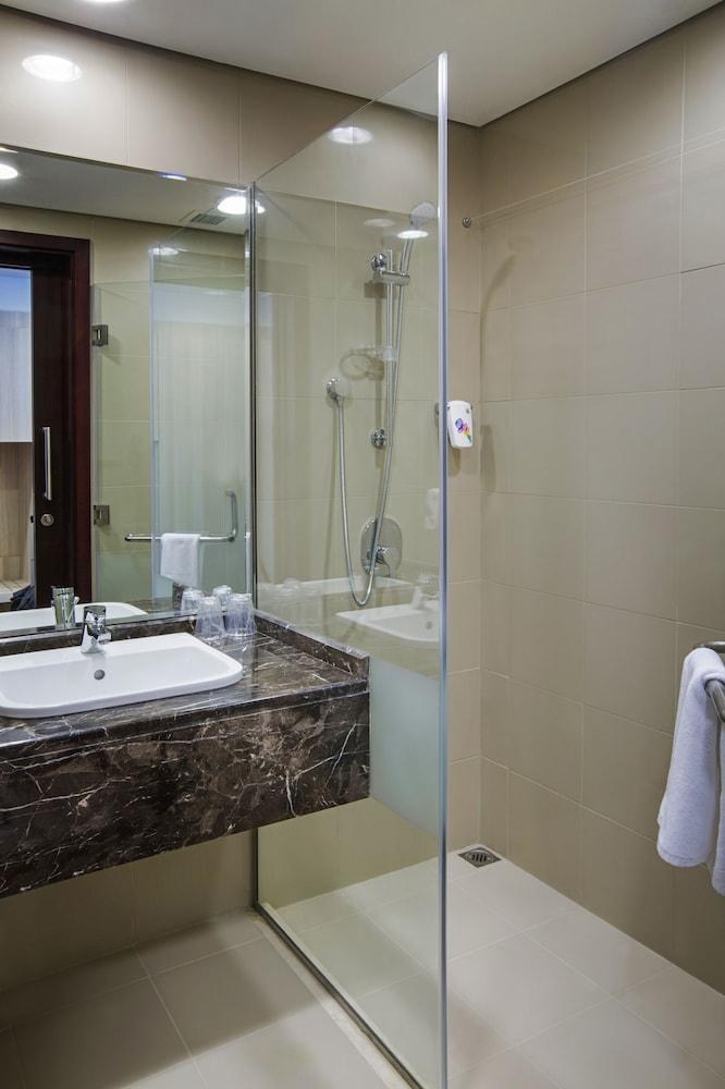 IBIS STYLES DRAGON MART photo 2