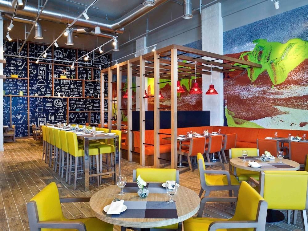 IBIS STYLES DRAGON MART photo 4