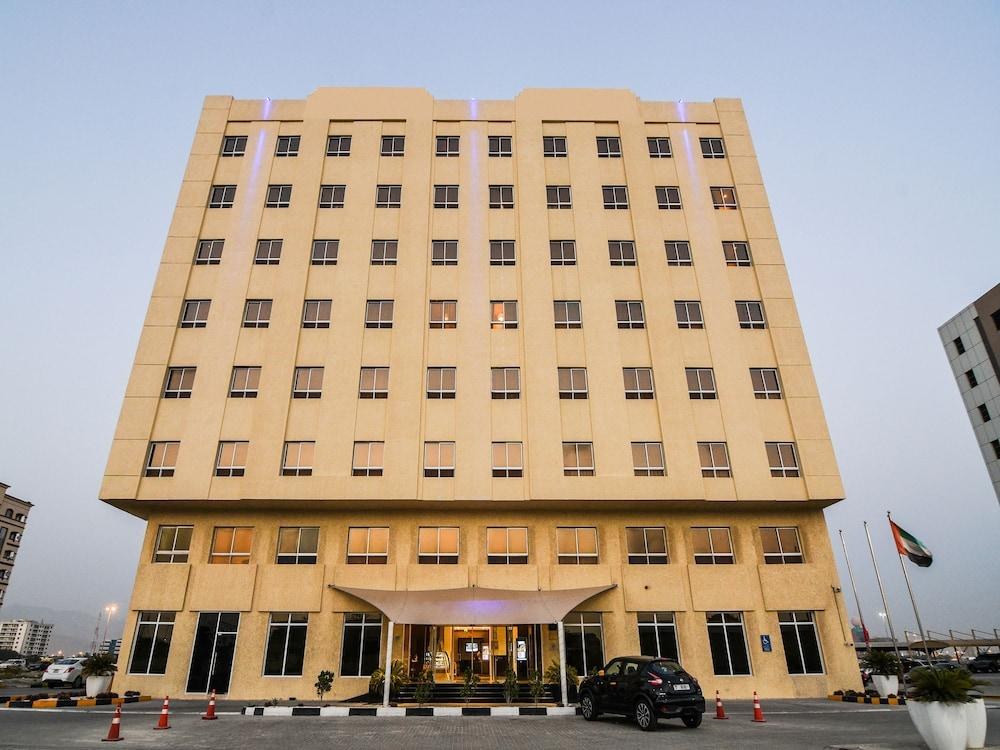 Action Hotel Ras Al Khaimah photo 3