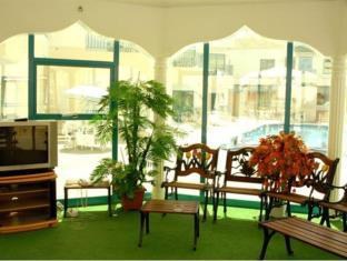 Summerland Motel photo 1