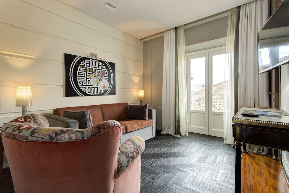 MASCAGNI LUXURY ROOMS photo 3