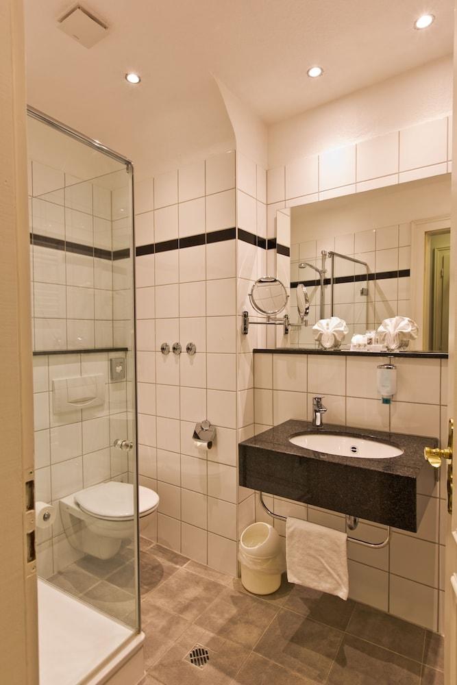 Astor & Aparthotel photo 4