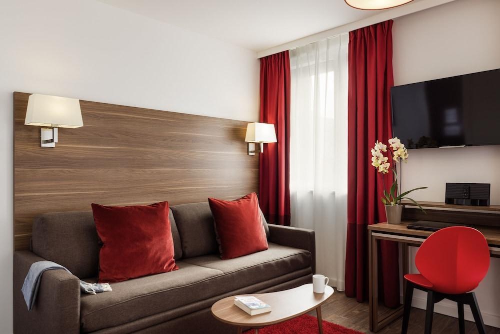 Aparthotel Adagio Frankfurt City Messe photo 2