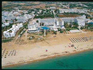 LES COLOMBES photo 2