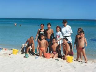 LES COLOMBES photo 3