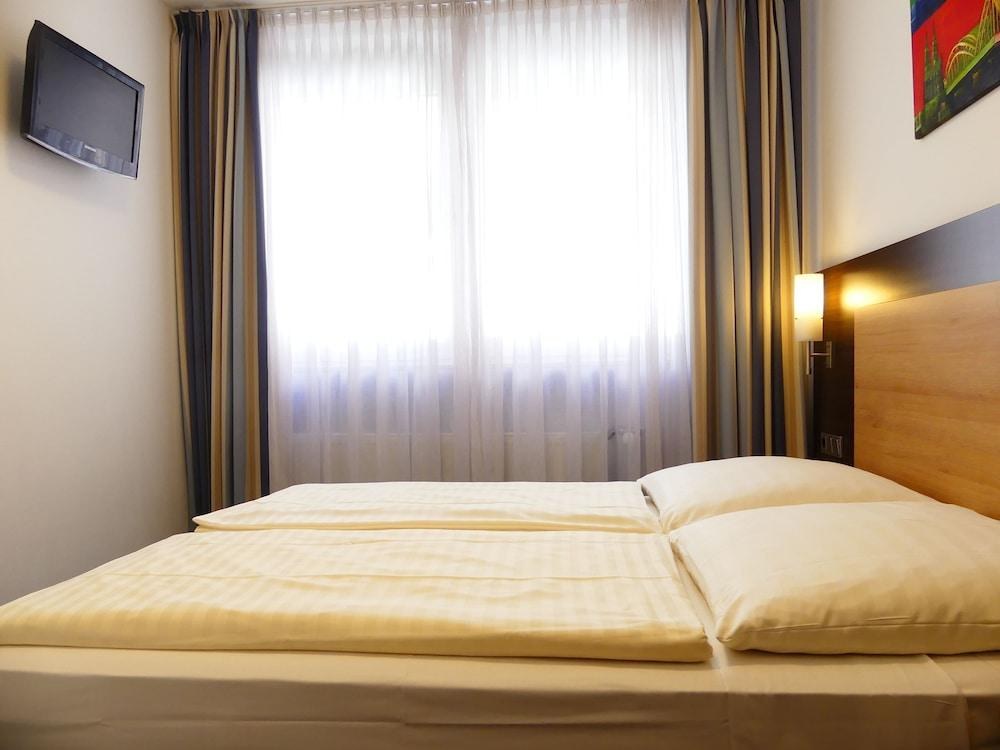 Callas Hotel Am Dom photo 4