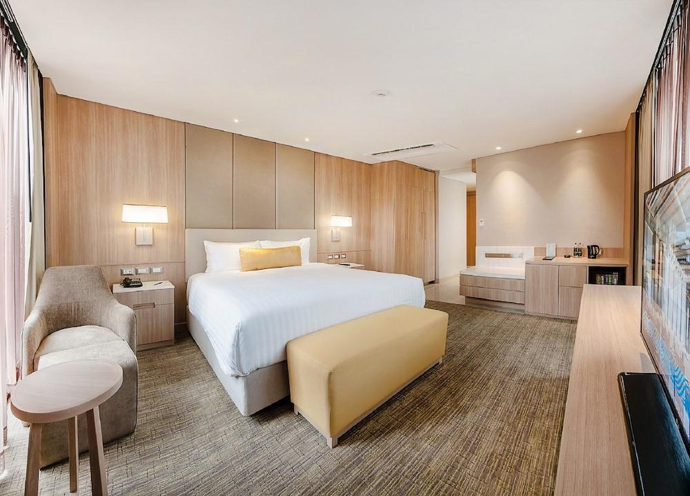 COMPASS SKYVIEW BY COMPASS HOSPITALITY photo 2