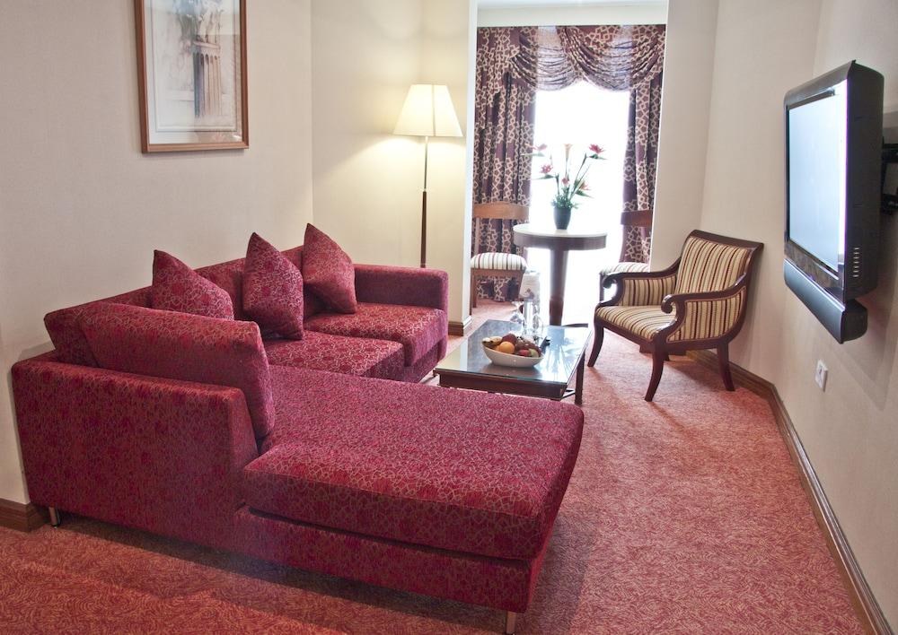 REGENT PALACE HOTEL photo 2
