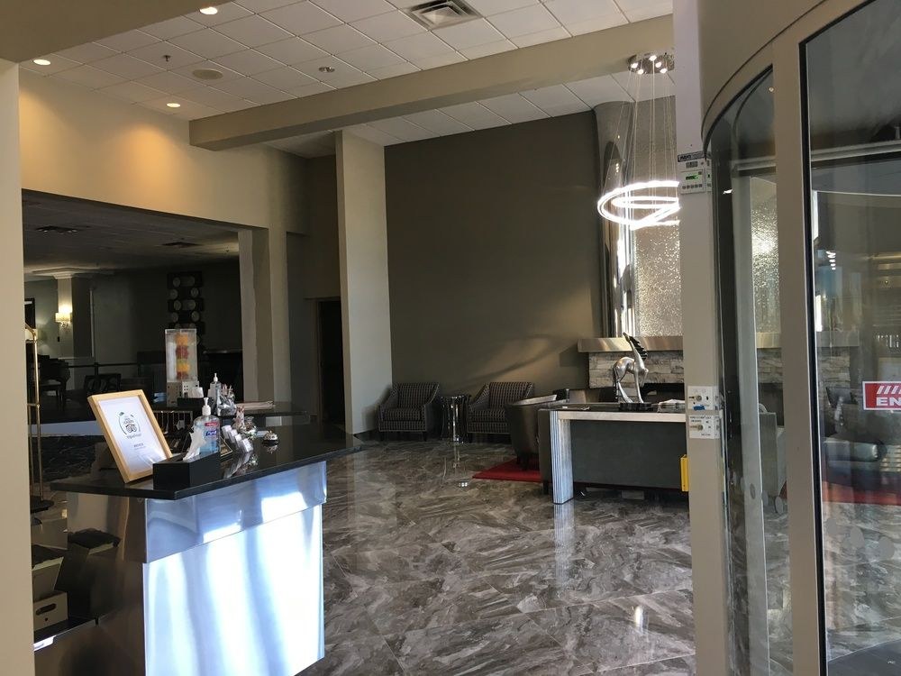 Clarion Inn Des Moines Airport photo 1