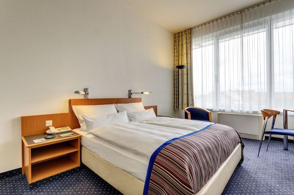 Park Inn by Radisson Dresden photo 3