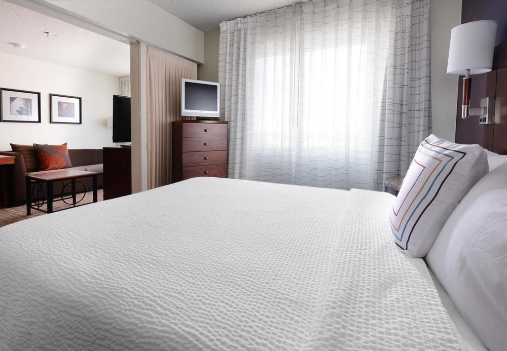 Sonesta ES Suites Dallas Central Expressway photo 2