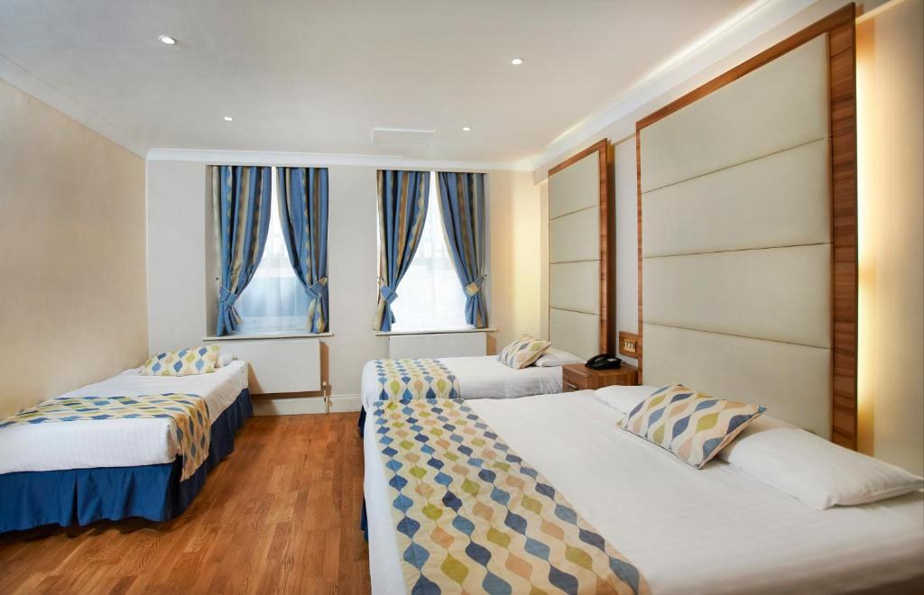 ROYAL EAGLE HOTEL photo 2