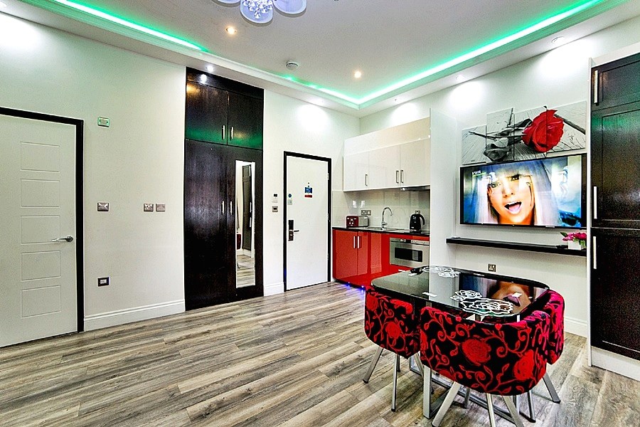 Imperial Court Suites photo 4
