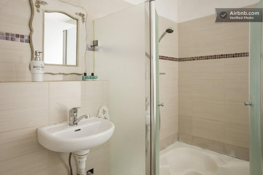 CENTRAL HOTEL TEL AVIV photo 3