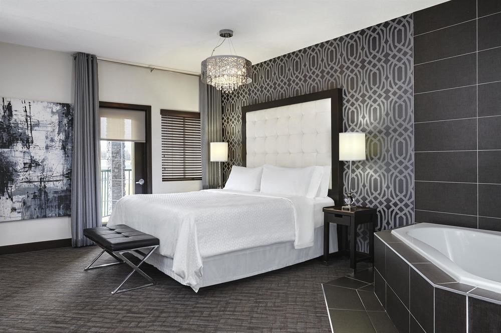 FOUR POINTS BY SHERATON HOTEL  SUITES CALGARY WEST photo 1