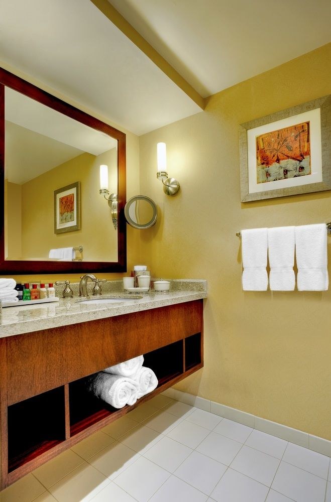 SHERATON TORONTO AIRPORT HOTEL  CONFERENCE CENTRE photo 3