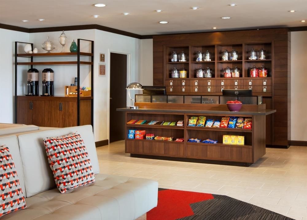 FOUR POINTS BY SHERATON HOTEL  SUITES SAN FRANCISCO AIRPORT photo 2