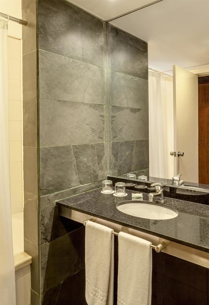 FOUR POINTS BY SHERATON MONTEVIDEO photo 1