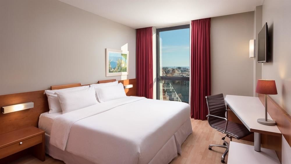 FOUR POINTS BY SHERATON BARCELONA DIAGONAL photo 3
