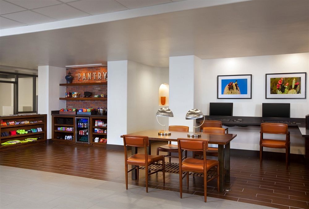 FOUR POINTS BY SHERATON PHOENIX SOUTH MOUNTAIN photo 4