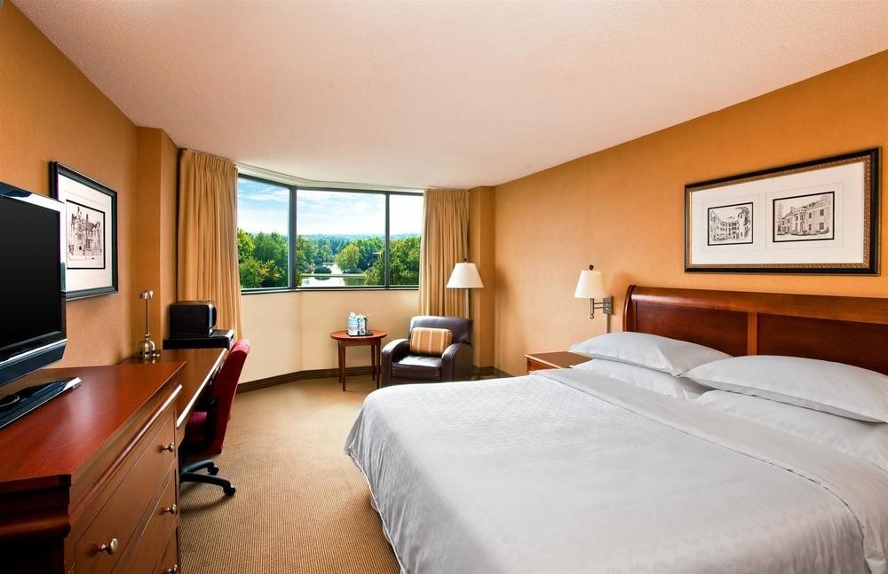 FOUR POINTS BY SHERATON RICHMOND photo 4