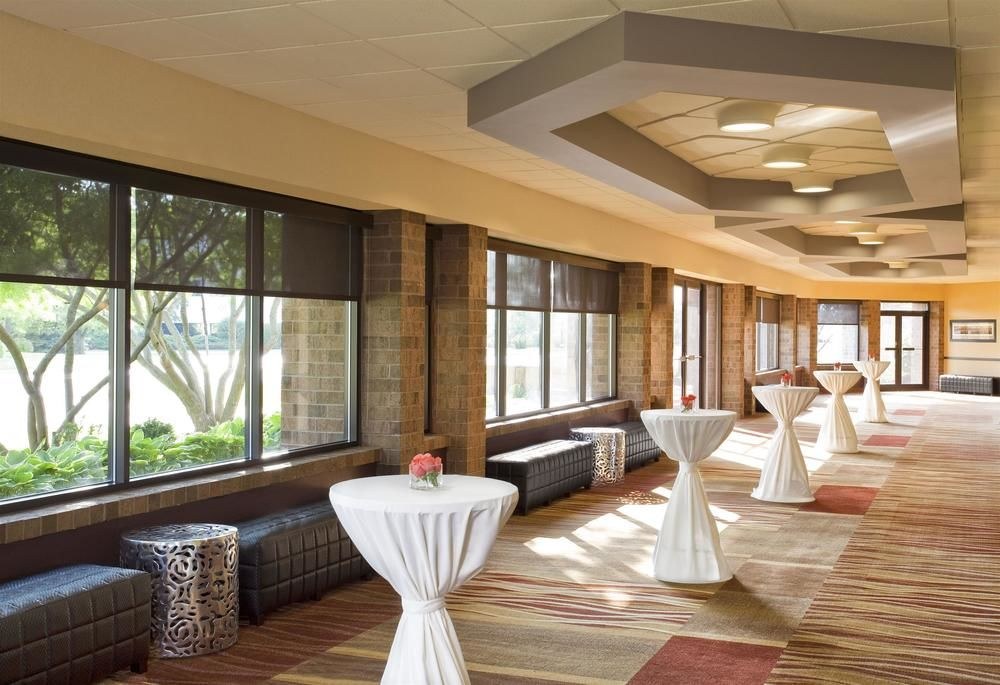 FOUR POINTS BY SHERATON MILWAUKEE NORTH SHORE photo 4