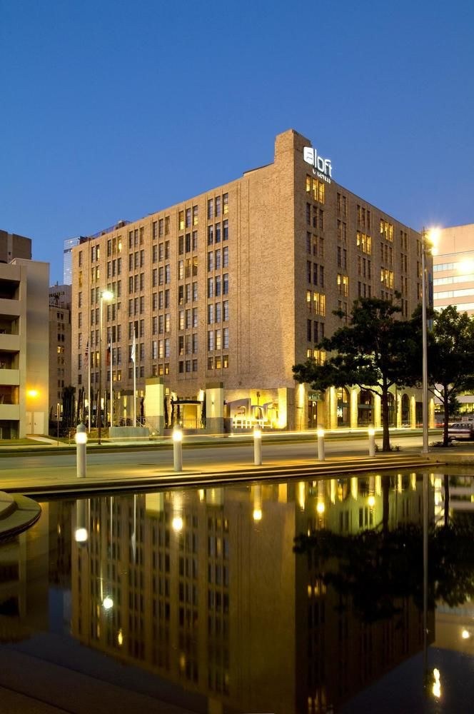 ALOFT DALLAS DOWNTOWN photo 1