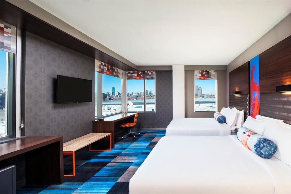 ALOFT BOSTON SEAPORT DISTRICT photo 2