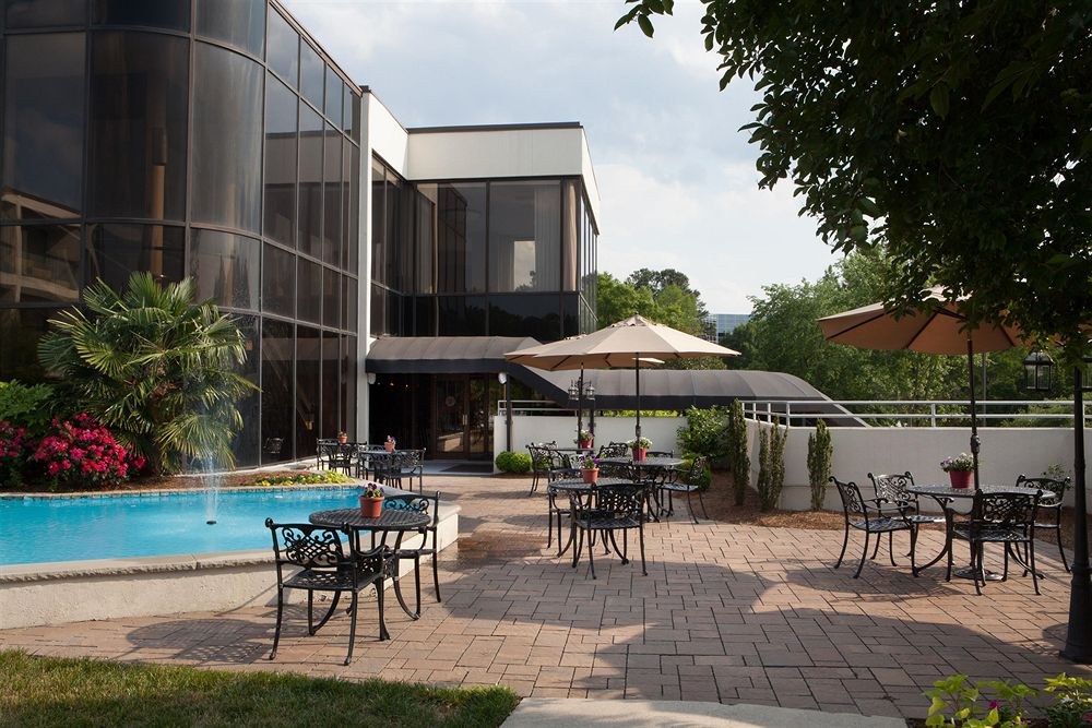 SHERATON CHAPEL HILL HOTEL