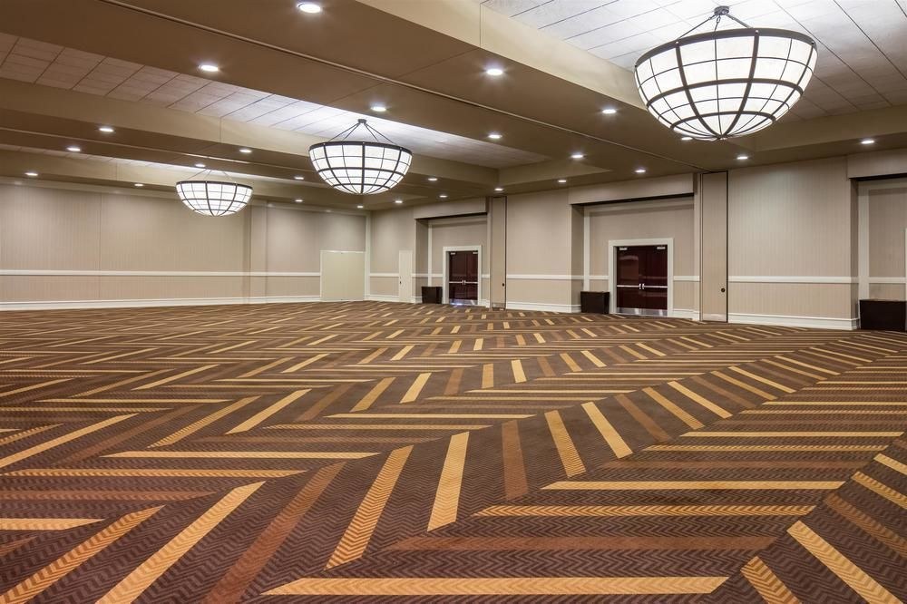 SHERATON OVERLAND PARK HOTEL AT THE CONVENTION CENTER photo 4