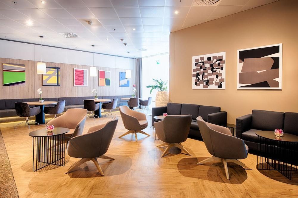 Crowne Plaza Frankfurt Congress Hotel by IHG photo 4